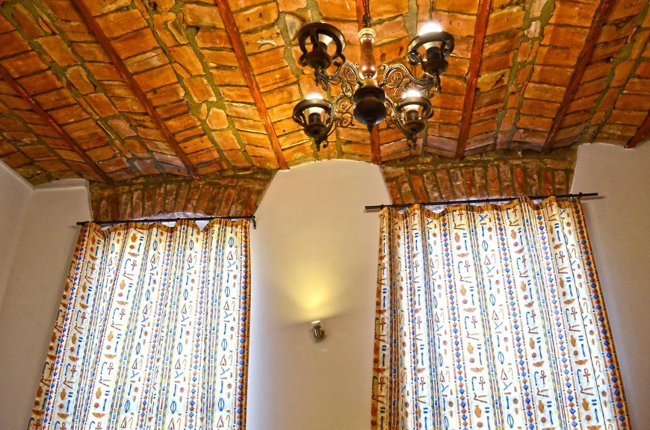 Galata Spacious Home Istanbul Apartment